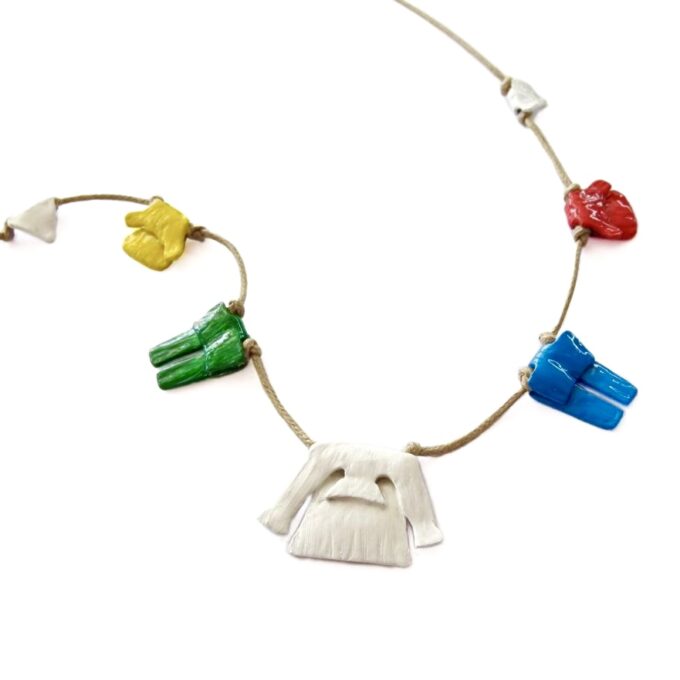 Collana panni stesi colorata
