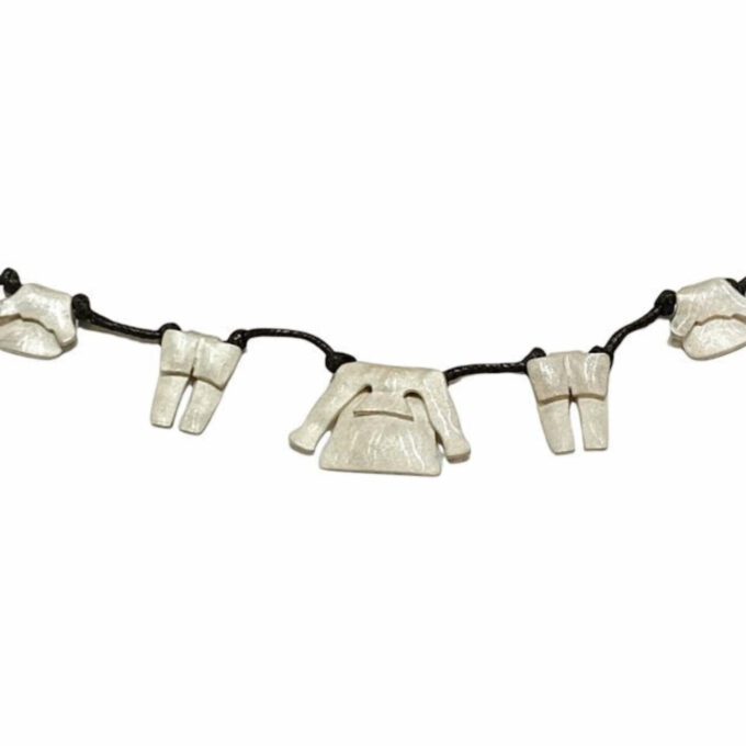 Collana panni stesi